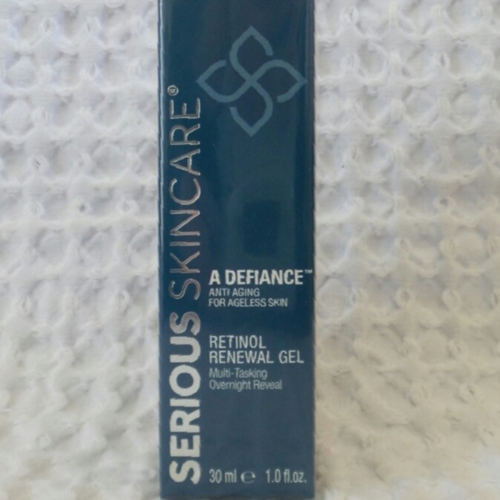 Serious Skincare A Defiance RETINOL RENEWAL GEL